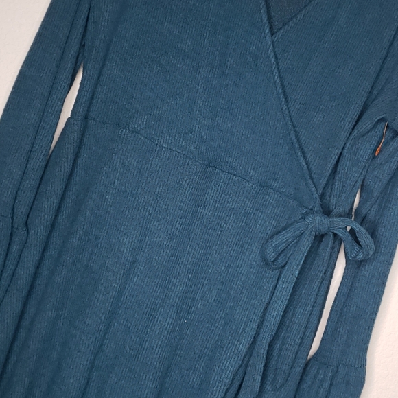 New! Xhilaration Dress - Picture 2 of 12